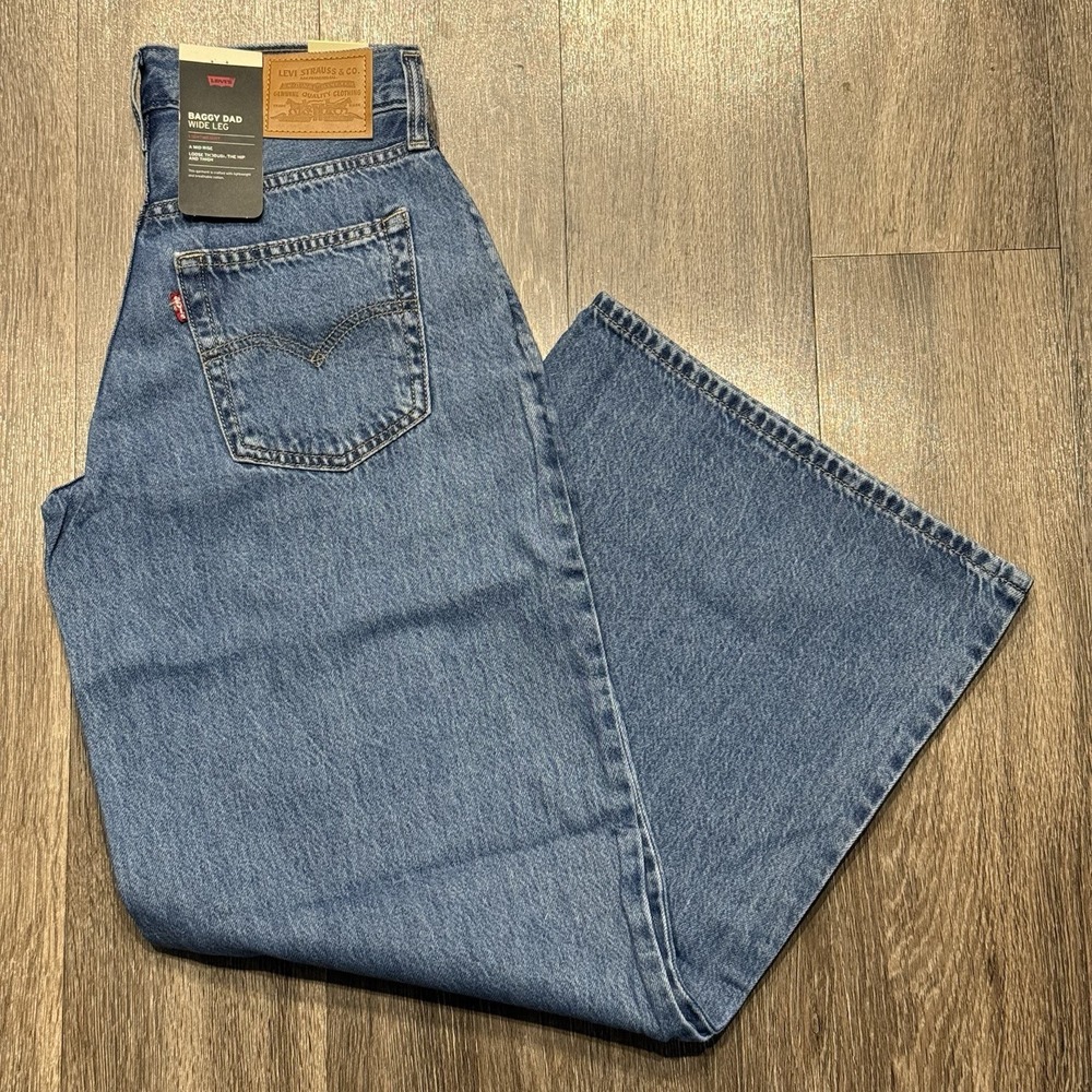 Levi's Premium Women Baggy Dad Wide Leg Mid Rise Zip Fly Denim Jeans Size 28x32